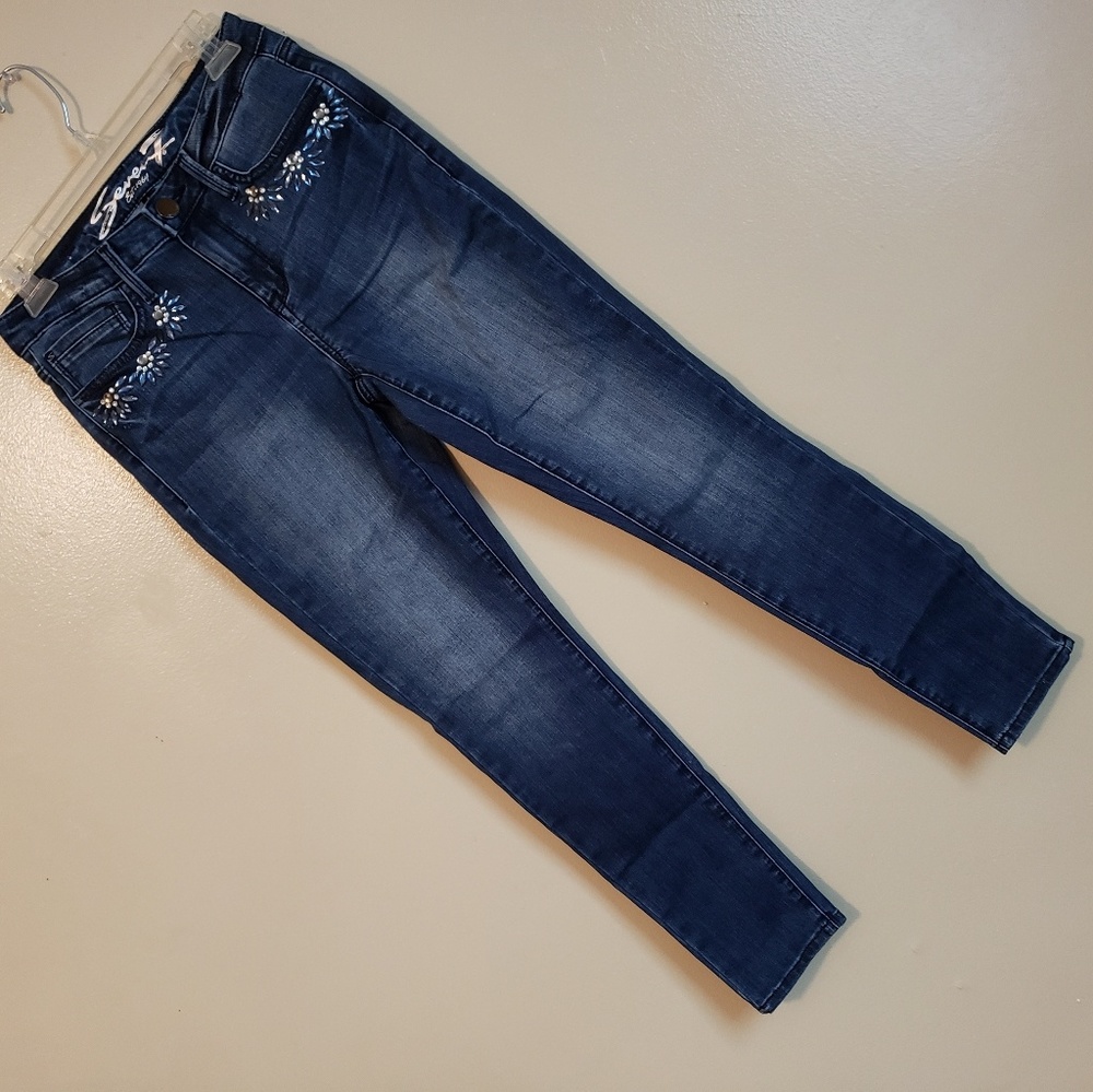 Brand new SEVEN7 jeans